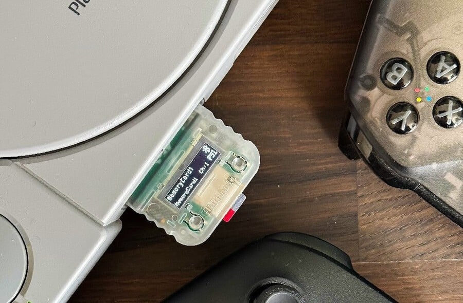 You Can Now Wirelessly Connect Controllers To PS1 Via Your 8BitMods MemCard Pro