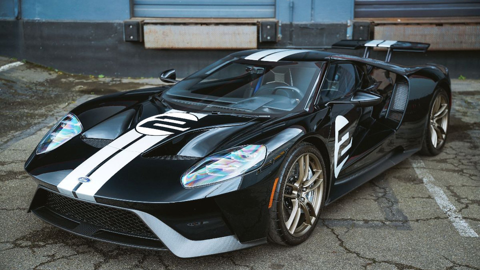 A Forza supercar owned by Xbox Game Studios’ former head is being auctioned for gaming charity SpecialEffect
