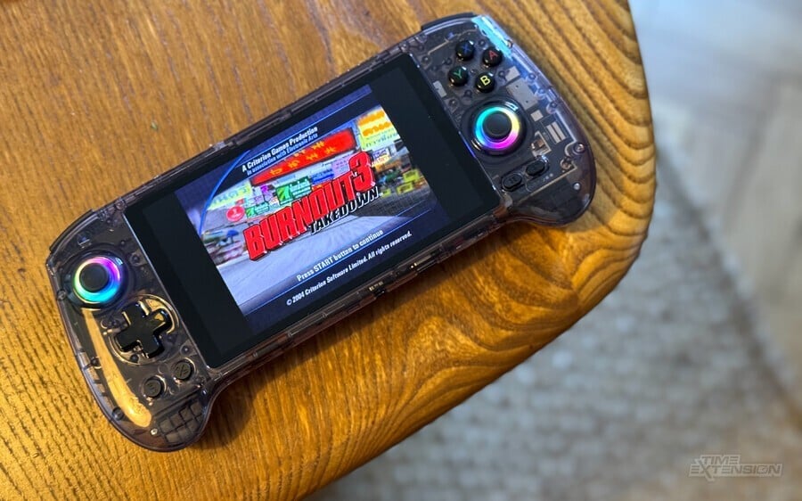 Review: Anbernic RG557 – A Powerful Emulation Handheld With One Too Many Issues