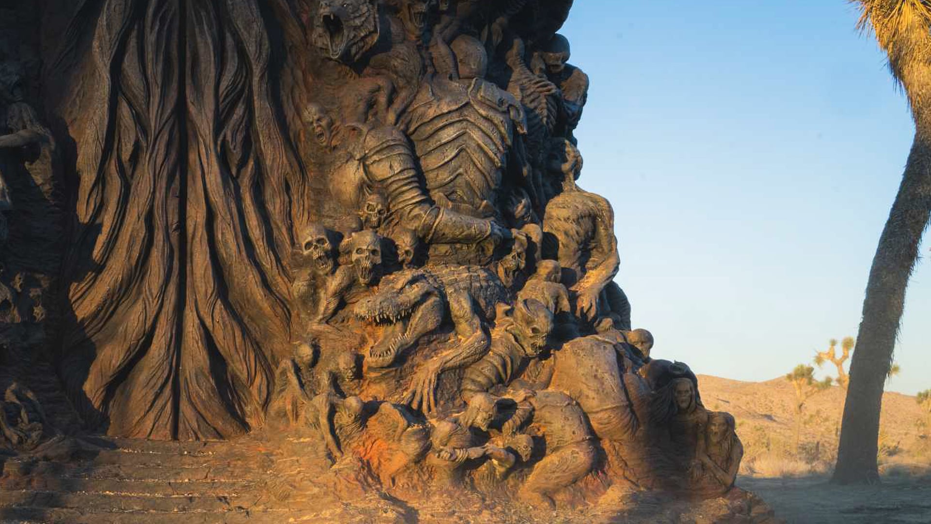 People are trying to figure out what The Game Awards’ mysterious statue means, with God of War and Diablo ruled out