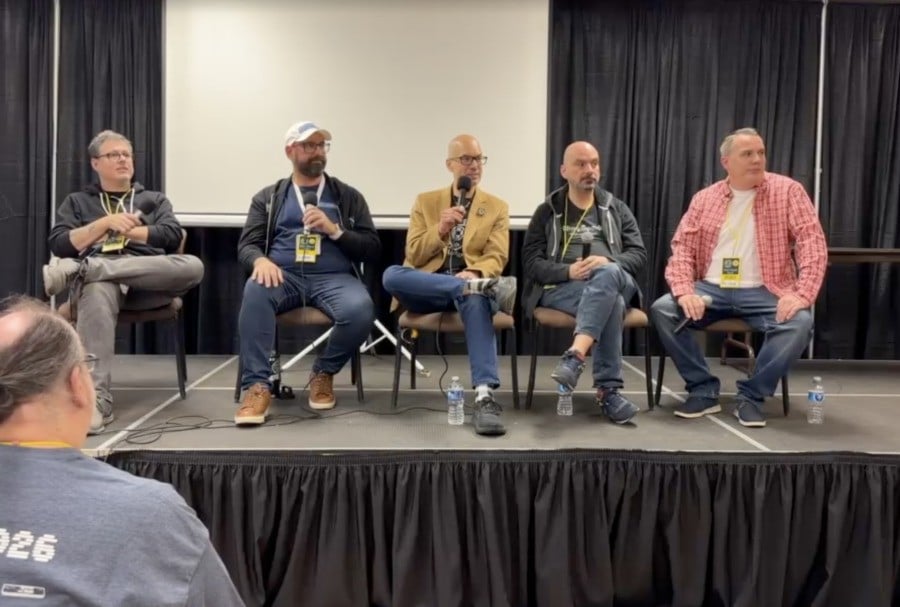 “That Was Crazy” – Retro Panel Gets Interrupted After Bomb Threat