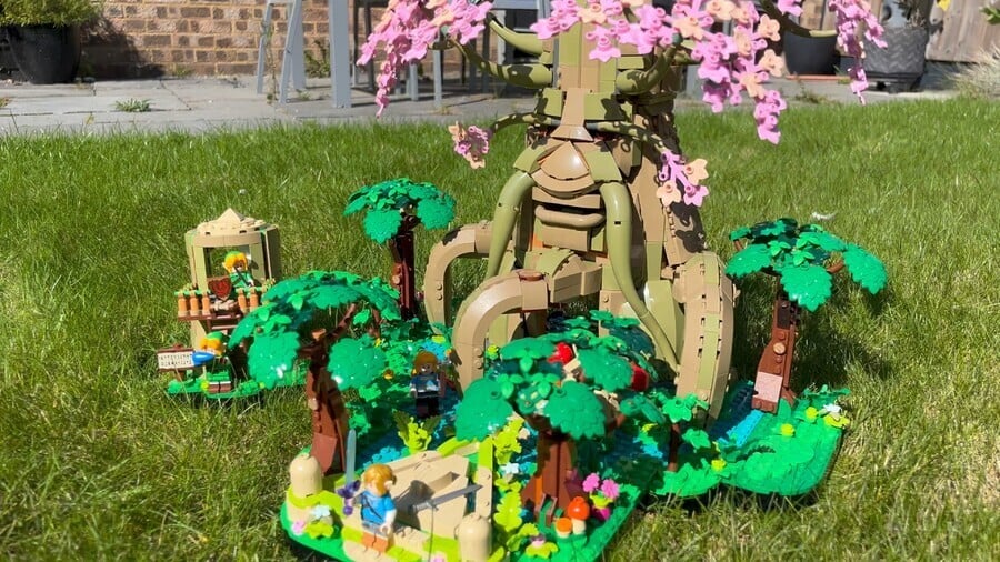 PSA: LEGO Is Officially Retiring Its First Zelda Set, Get It Before It’s Gone