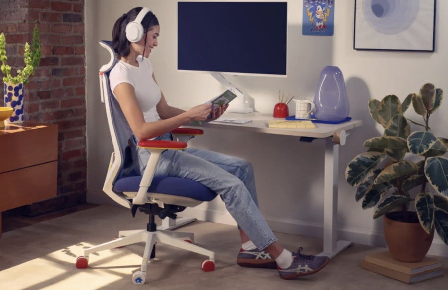 “A First-Of-Its-Kind Collaboration” – You Can Now Own Sonic, Dreamcast And Genesis Office Chairs